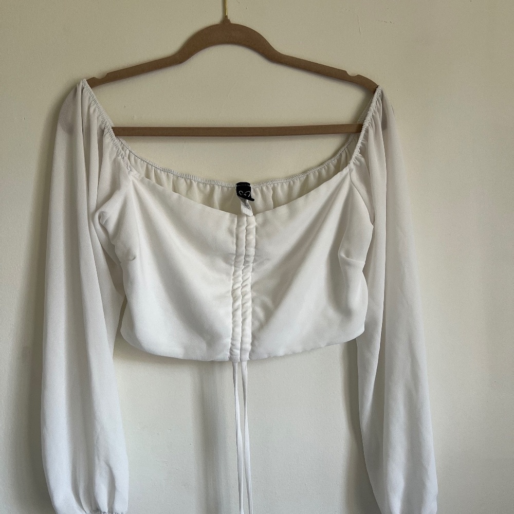 Windsor White Off the Shoulder Bell Sleeve Crop Blouse Size M